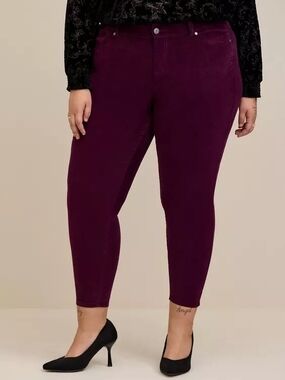 12 • Torrid • Bombshell Skinny Corduroy High-Rise Jean
